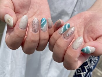 サロンドフォーエイチ(salon de 4H)/夏はやっぱりこのネイル！