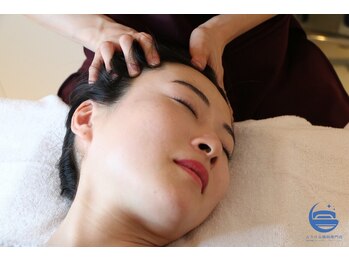 とろける睡眠専門店 麻布十番/頭皮ケアでたるみ予防