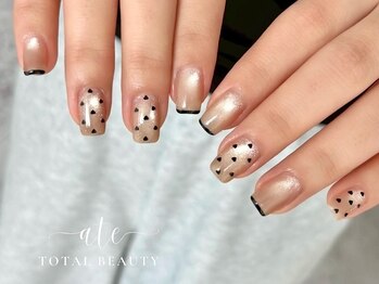 アテ(ate)/ハートドット×黒フレンチ