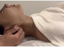 サロン ド シー(SALON DE C)の雰囲気（口コミでも好評いただくデコルテ・背中・首のマッサージ付き）