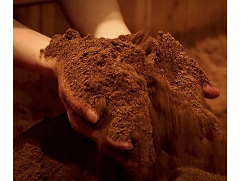 ブランドゥース(Bran Douce)の写真/酵素風呂で心地よく汗を流すメンズの休息時間！水素吸入で心身のコンディションを整える◎