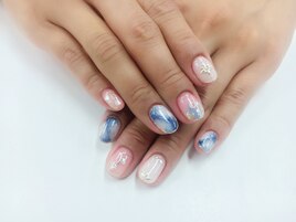 クリアにフィルムが涼しげ