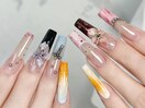 お気に入りを詰め込んだネイルに