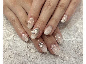 ガーデン ヘア&エステ&ネイル Garden/キラキラパーツネイル