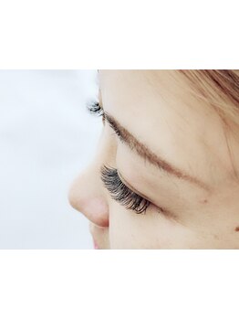 ボリュームのある目元にしたい