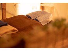 手もみ処 さざ波緑店/波音流れるまったり琉球癒し空間