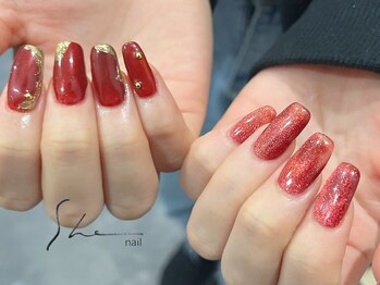 シー(SHE)/ちぐはぐネイル