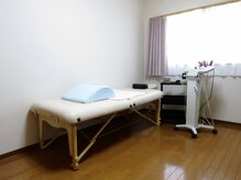 たつのママ友サロンの雰囲気（人気のEMS！寝たままトレーニング出来ます♪）