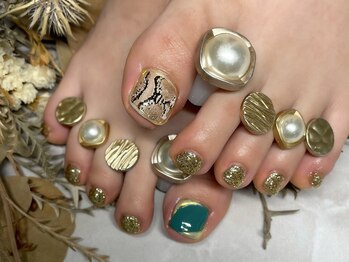 セブン ネイル(7 nail)/パイソン柄