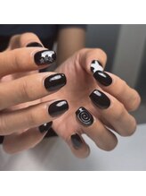 ビー 中町(bii)/個性派ブラックネイル