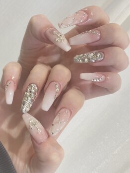 ラルゴ(LARGO)の写真/ナチュラル上品なネイル～韓国風や推し活ネイルまで思いっきり楽しめるデザインを叶えます★長さ出しＯＫ