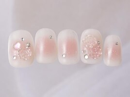 春薔薇チーク8480円