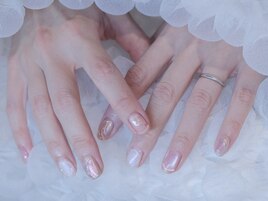 持ち込み歓迎♪大人可愛いネイル