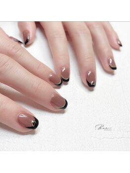 ドットビー(.Bee)/カラーベースのフレンチネイル