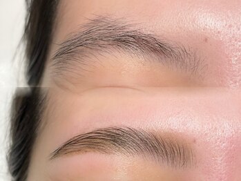 アン 六本松店(UNE)/ハリウッドブロウリフト(HBL)