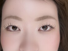 丁寧なカウンセリングで理想のお目元デザインをご提案