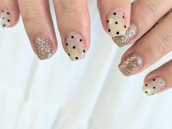 エラン(ELAN)/polka dot nail by NATSUKI