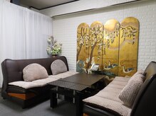 エスト/　　　　　　　　待合室