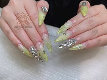 ウメネイルスタジオ(UME NAIL STUDIO)/長さだしやり放題×つけ放題