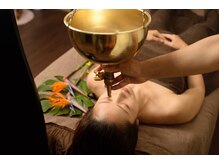 アーユルシャンティの雰囲気（オイルの癒しが心地よく、とろけるような眠りに落ちてしまう方も）