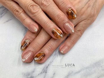 ネイルアトリエルカ(nail atelier LUCA)/W-913 大人可愛いべっ甲ネイル
