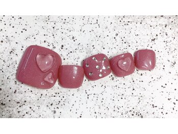 エフ(F)/ハート太陽光で色変します☆