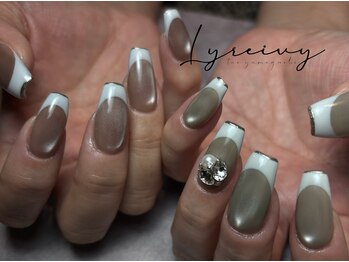 リライヴィー(Lyreivy)/フレンチネイル