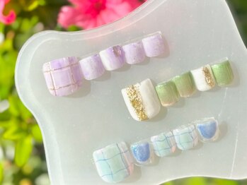 ビビネイル(BIBI Nail)の写真/【船橋駅徒歩3分】人気のトレンドサロンで足元まで抜かりなくオシャレに♪角質ケアとのSETもおすすめ☆
