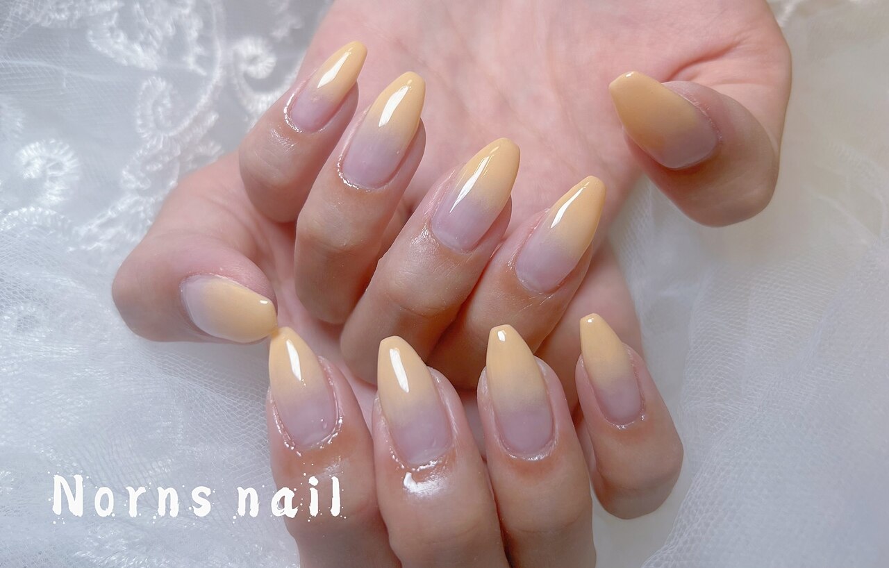 2026年冬トレンド】イエロー カラーグラデーションのネイルデザイン集