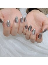 エミーネイル(Amie NAIL)/マグネット×ミラーフレンチ
