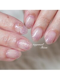 キラキラグラデーションネイル