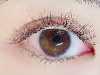 ティーズアイ 綾瀬店(T's eye)の写真/【どの角度から見ても綺麗な目元に】ブラウン充実♪髪色や瞳に合わせて自然な目元で透明感U P♪