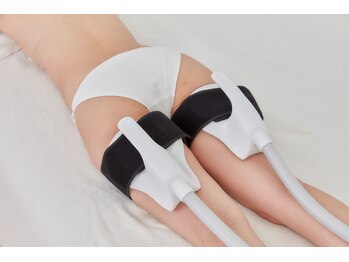 クイーンズ ピュア 新宿本店(Queen's Pure)/筋肉運動マシン