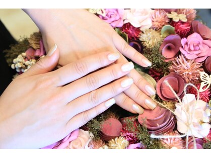 アンリエッタ(HENRIETTA)の写真