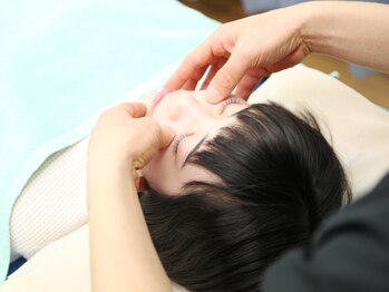 宮崎整体院の写真/【小顔矯正・顔の歪み矯正】の実力店★顔の歪み・むくみ・たるみ・フェイスラインをプロの施術で根本改善!