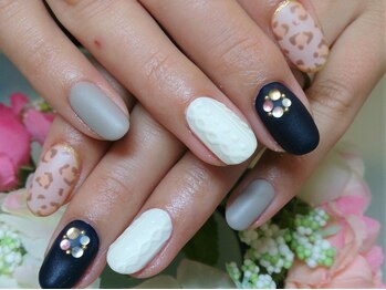 バーグ(bague)/ニットネイル