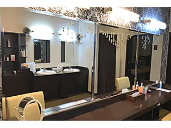 ジェイエステティック 古河店/お帰り前は充実のメイクブースへ