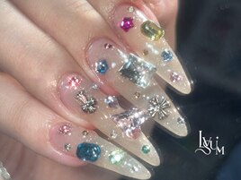 宝石ネイル