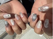ワイグロウ(yglow.)の雰囲気（White×nuance nail♪インクネイルも◎）