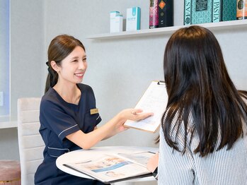 サリーエミリー(Sally Emiry)/お悩みはしっかりとお聞きします