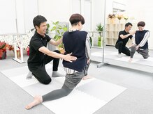 からだコンディションニングRRKの雰囲気（必要に応じて簡単なストレッチやエクササイズを優しく教えます！）
