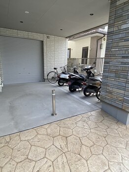 石山東洋鍼灸整骨院/駐輪場