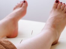 足の鍼は胃腸の働きが活発になり、便秘/むくみ解消/肌荒れ改善◎