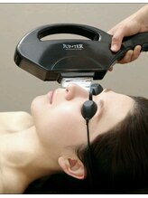 ポムポムボナー/敏感肌でもOK!光フェイシャル