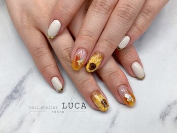 ネイルアトリエルカ(nail atelier LUCA)/W-860 大人可愛い向日葵ネイル
