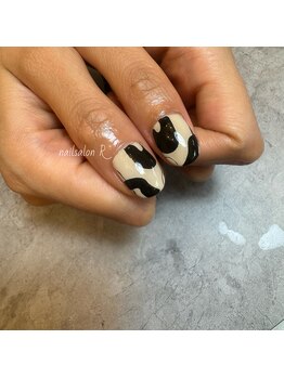 アール(R)/個性派ニュアンス