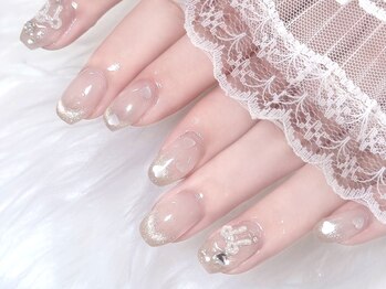 ファラウェイネイル(Faraway nail)の写真/【浮きたくない、けど個性を出したい…そんな方へ♪】こだわりが詰まった“唯一無二のオフィスネイル”を☆