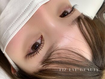 フィズ アイ ビューティ豊橋山田店(fiz)の写真/【高技術×高品質マツエク】付け心地・キープ力も抜群◎ブラウンカラーエクステ/パリエク/アンドヘルシー