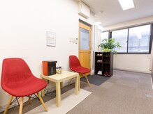 カイロプラクティック 美容整体院 アクアバランス大阪/待合室＃カイロプラクティック