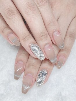 ムギ(Mugi)の写真/≪北千住駅徒歩5分≫持ち込みデザイン大歓迎◎特別な日には特別なネイルを…爪先を華やかに彩ります♪